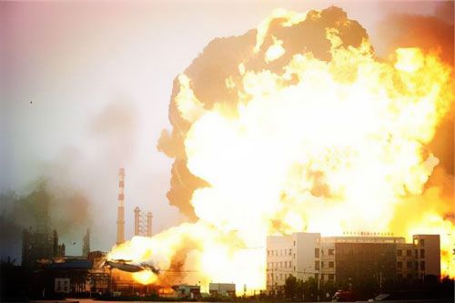 珠江電纜快訊－包頭一小區(qū)電纜屢次爆炸沒人管！